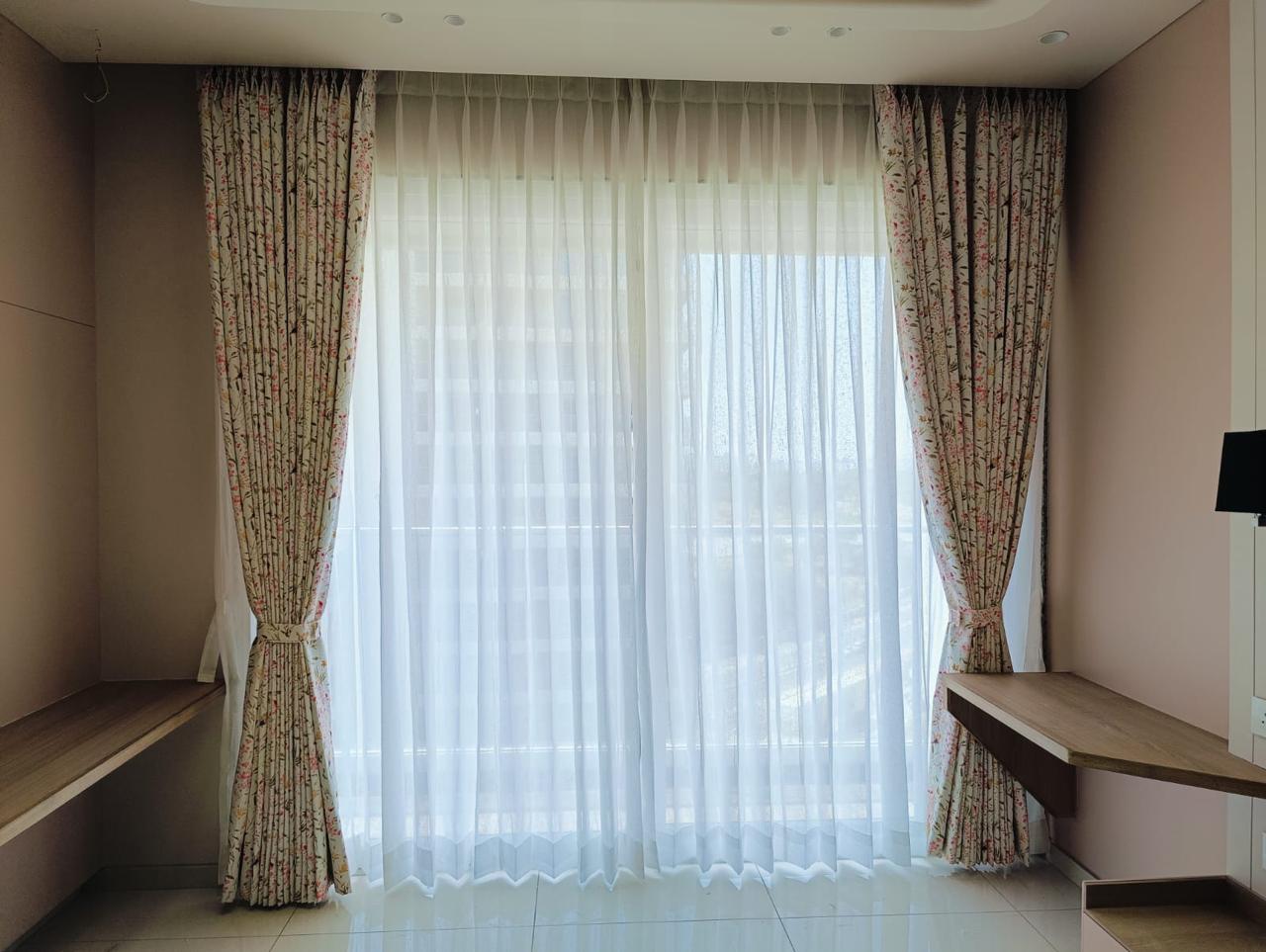 Curtain Designing Installation